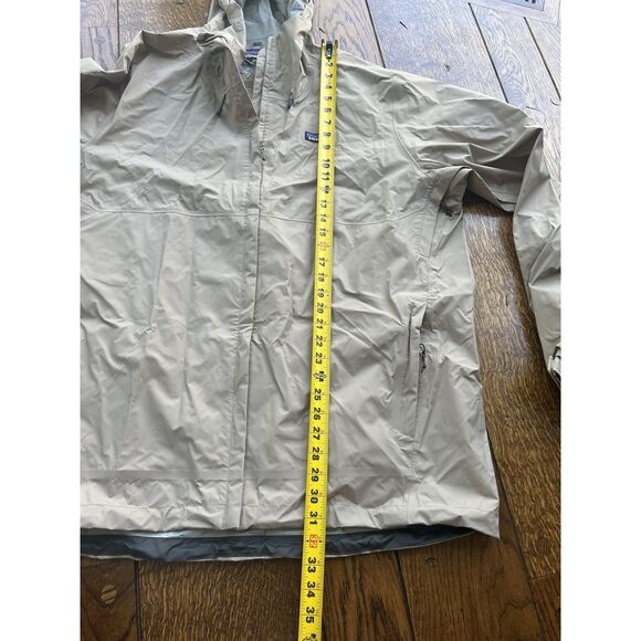 Patagonia Tan Performance Jacket - Picture 6 of 7